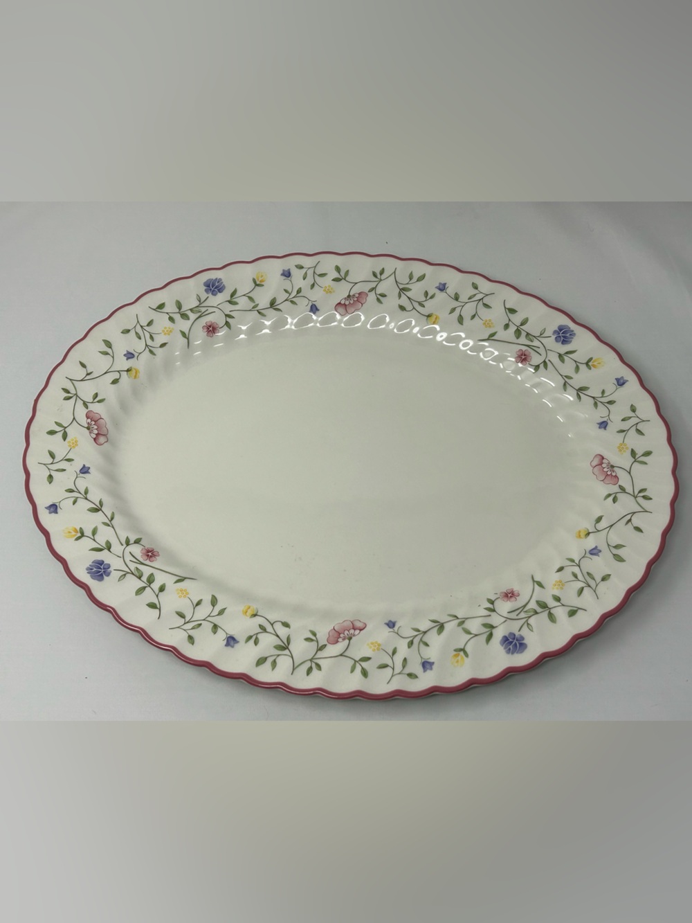 Johnson Brothers Summer Chintz 16" Oval Serving Platter